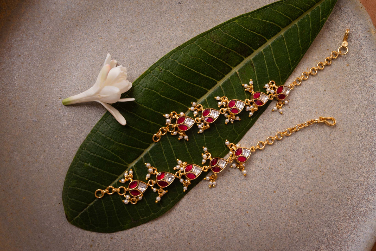 Kundan Earchain