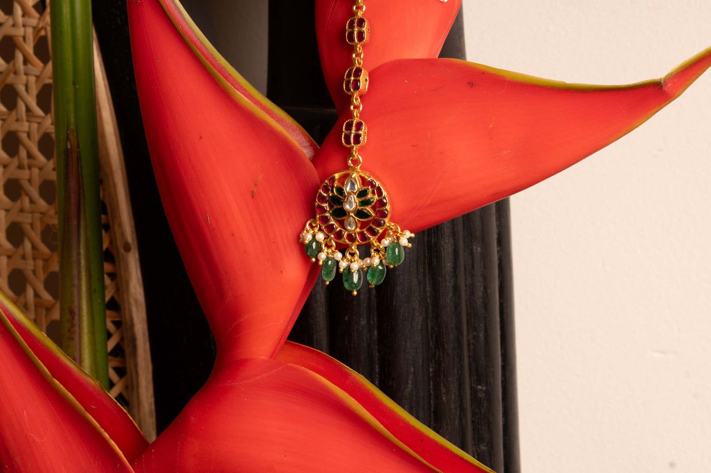 Kundan Maangtika