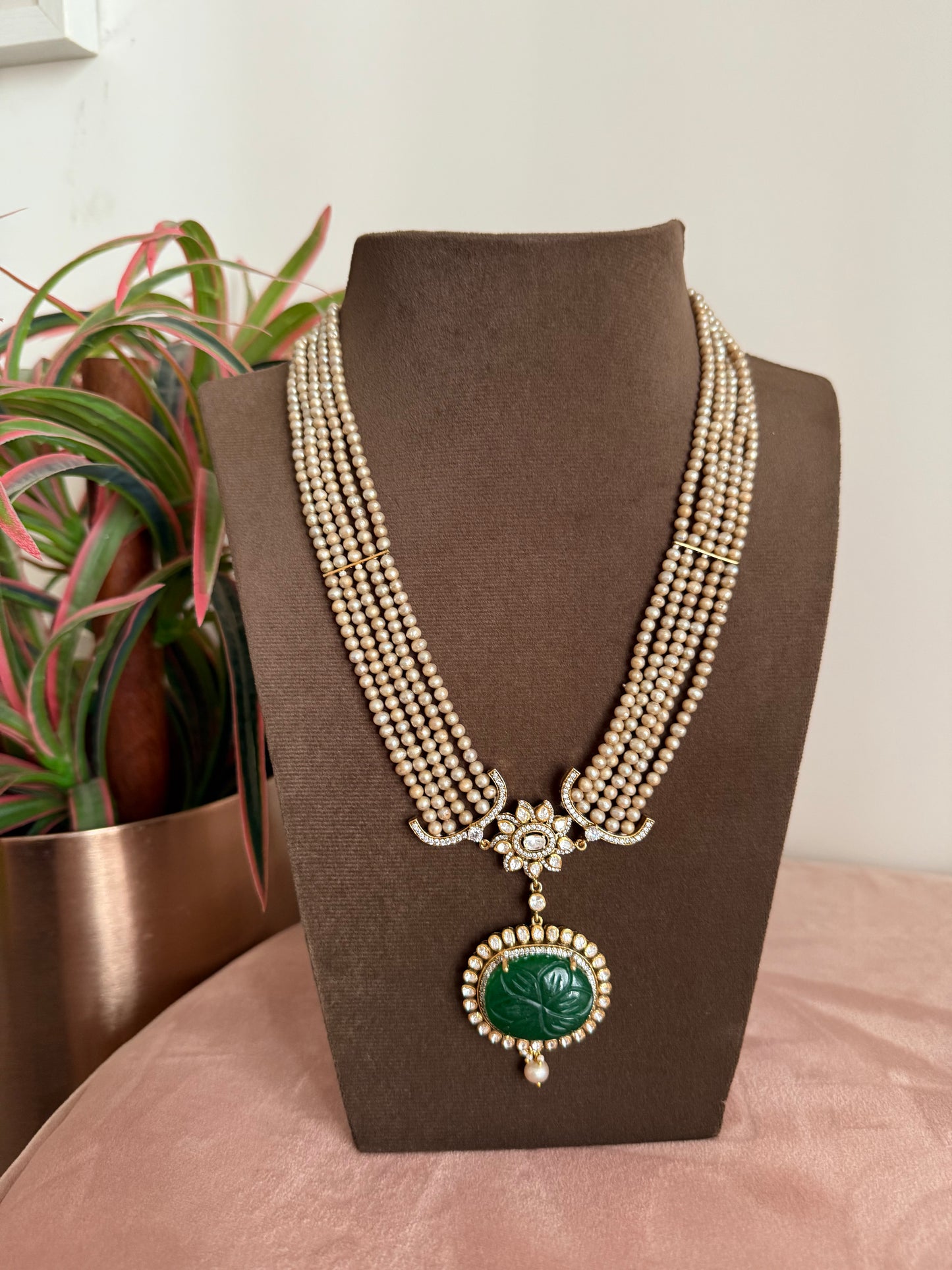 Pearl Mala with Emerald Pendant
