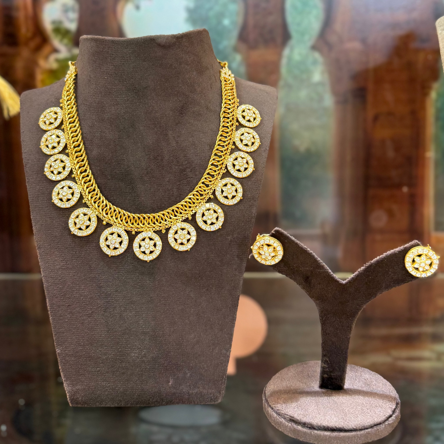White Kundan Jalebi Bottu Mala Set